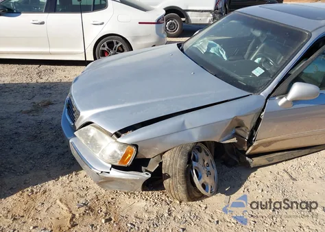 2001 Acura Rl 3.5 z USA, uszkodzony, nr VIN JH4KA96521C002179